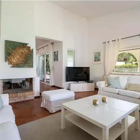 Holiday home Buganvillia *